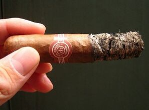The dangers of smoking cigars